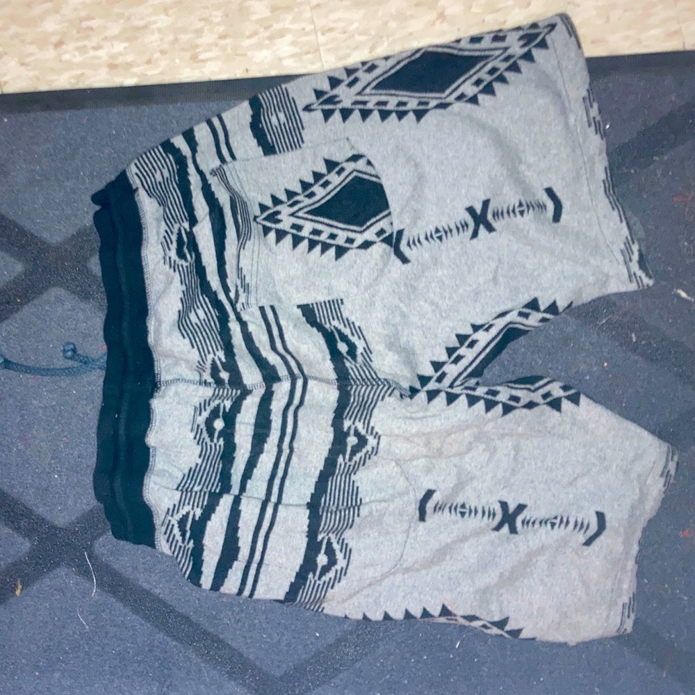 Men's sweat shorts Aztec print